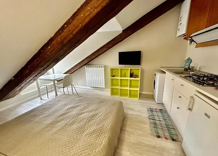 Piccolo Loft Sui Tetti Di Torino